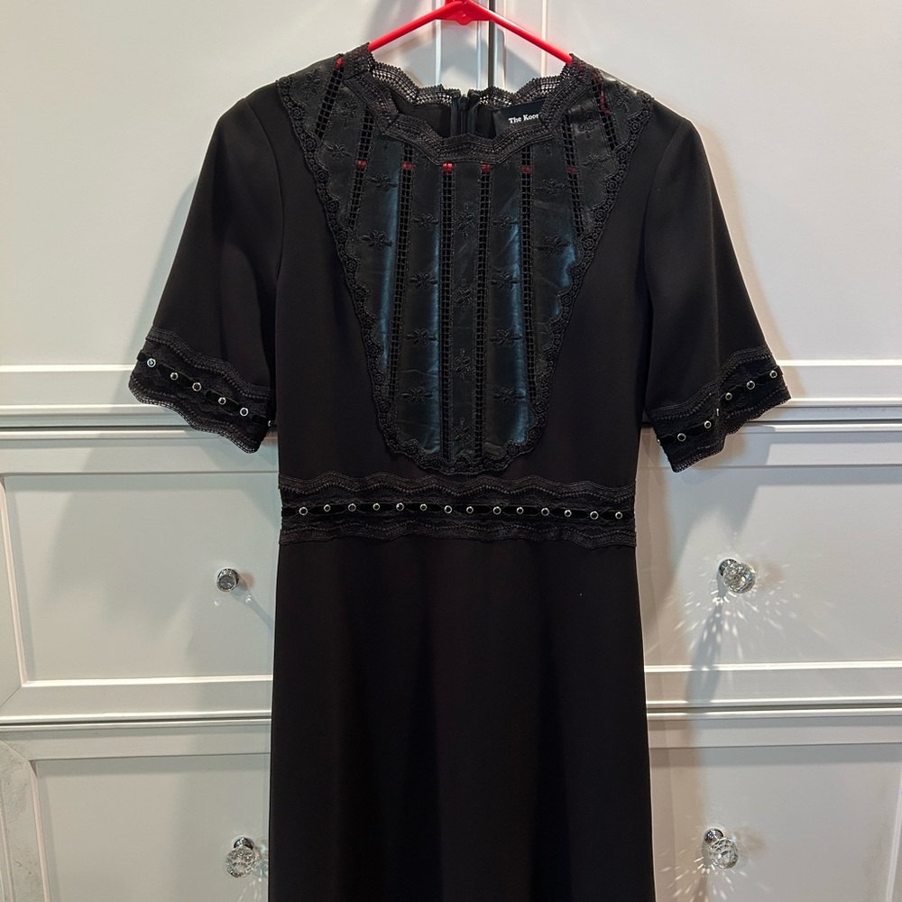 THE KOOPLES short black dress with leather accents